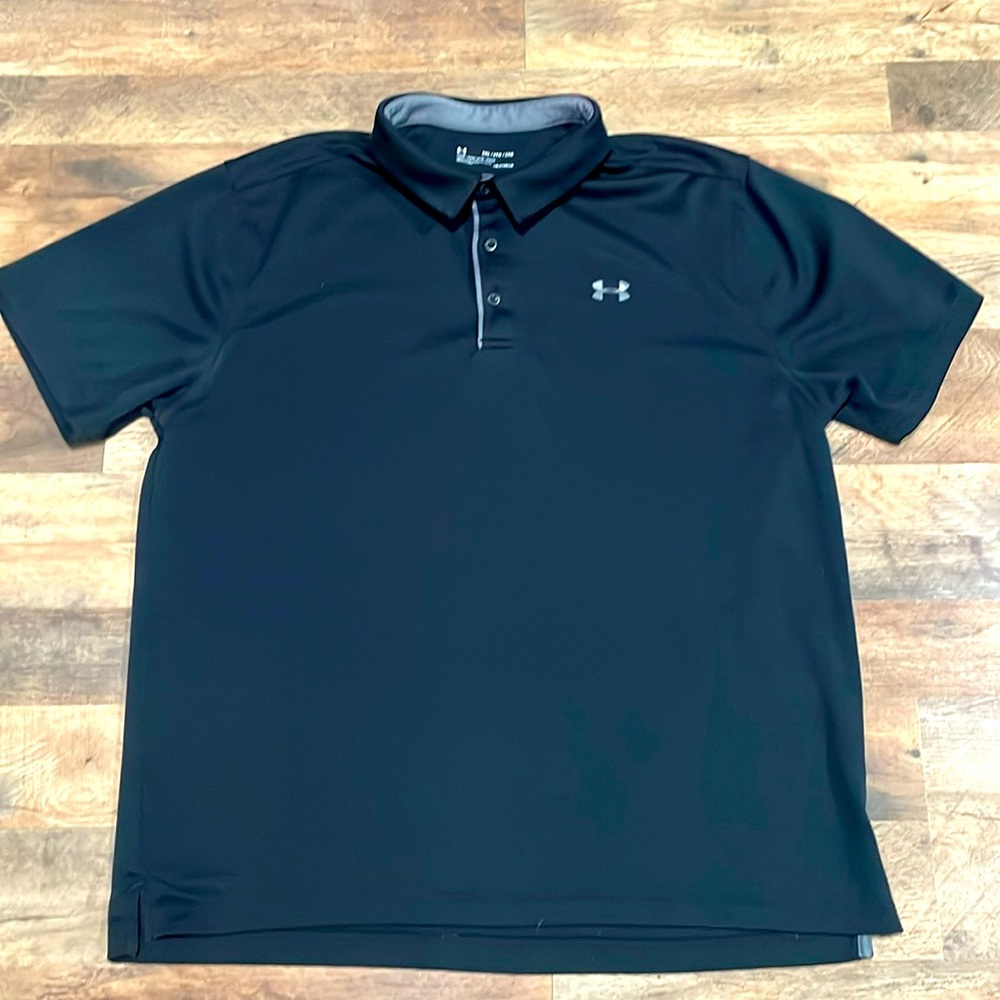 Under Armor Heat Gear Polo Great Shape. Ready for the Course or a night out.